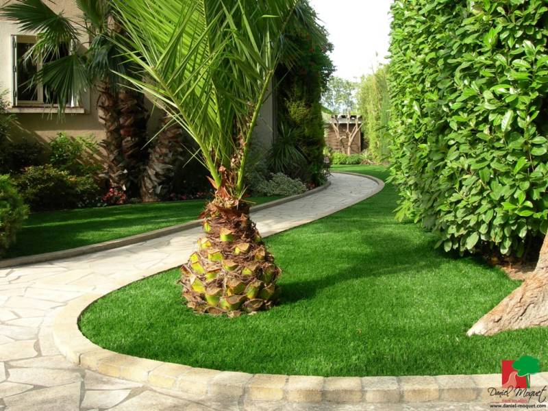 Jardin exotique avec un gazon synthétique vert Dm Green Daniel Môquet Aix-en-Provence