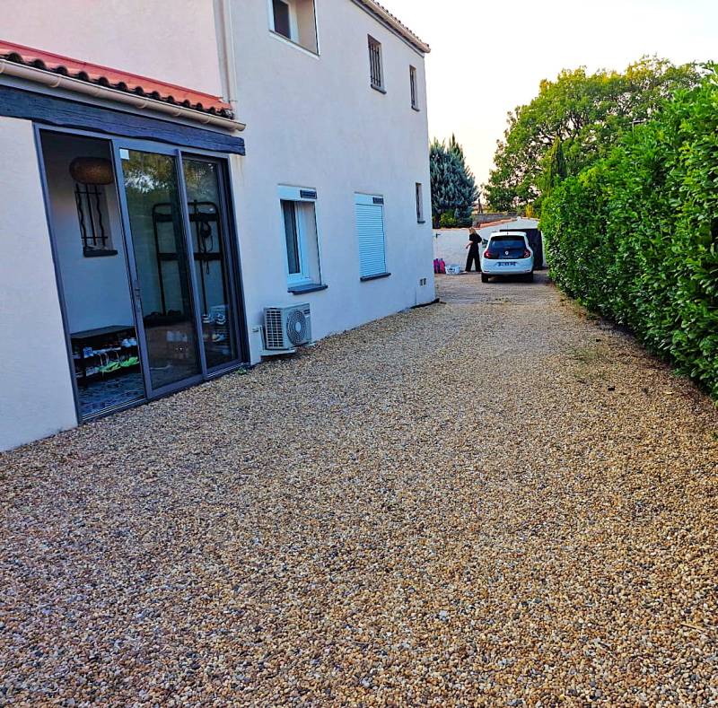 aménagement d'un chemin extérieur à Aix en Porvence