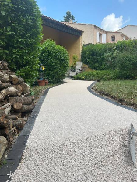 Sublimez votre terrasse avec résine naturelle Mineralstar et gravier aggloméré à Aix‑en‑Provence