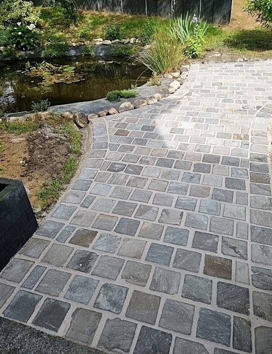 Découvrez les pavé LaCouture® résistant et indémodable parfait pour vos allées piétonnes à Aix-en-Provence
