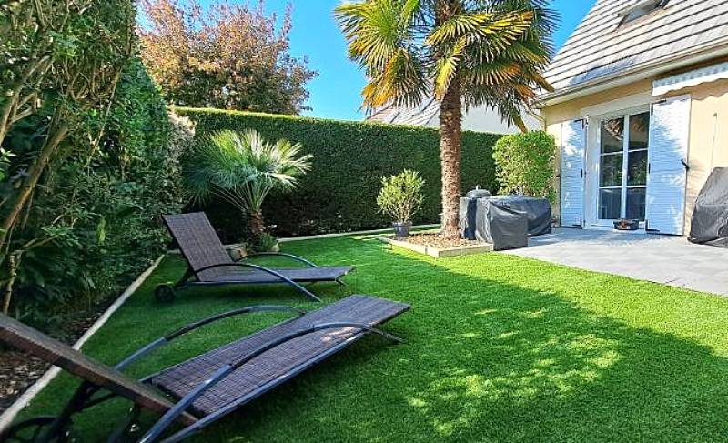 Allées carrossables résistantes et esthétiques en gravier stabilisé Alvéostar® à Aix-en-Provence