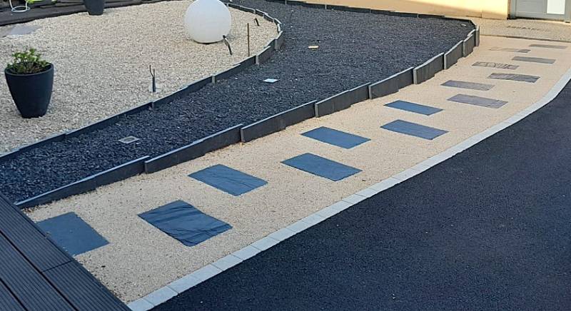 Allées piétonnes avec Mineralstar® résine naturelle drainante et pavés LaCouture® à Aix-en-Provence