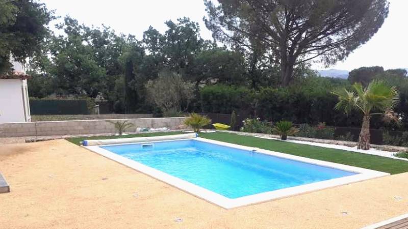 Mineralstar®, la résine drainante et antidérapante pour tours de piscine à Aix-en-Provence