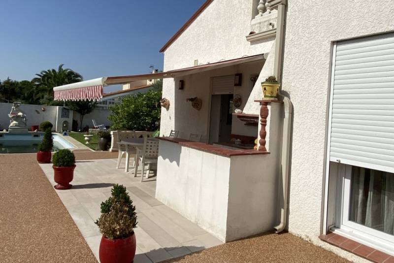 Une terrasse naturelle avec le Boibé®, béton effet bois à Aix-en-Provence