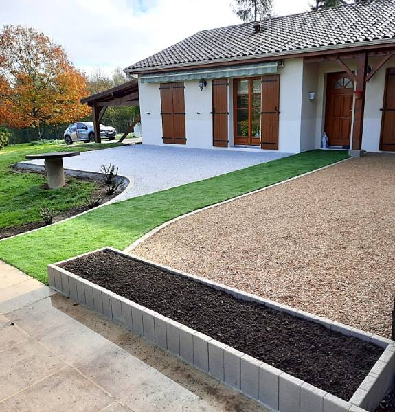 Aménager des cours drainantes et durables avec des revêtements performants à Aix-en-Provence